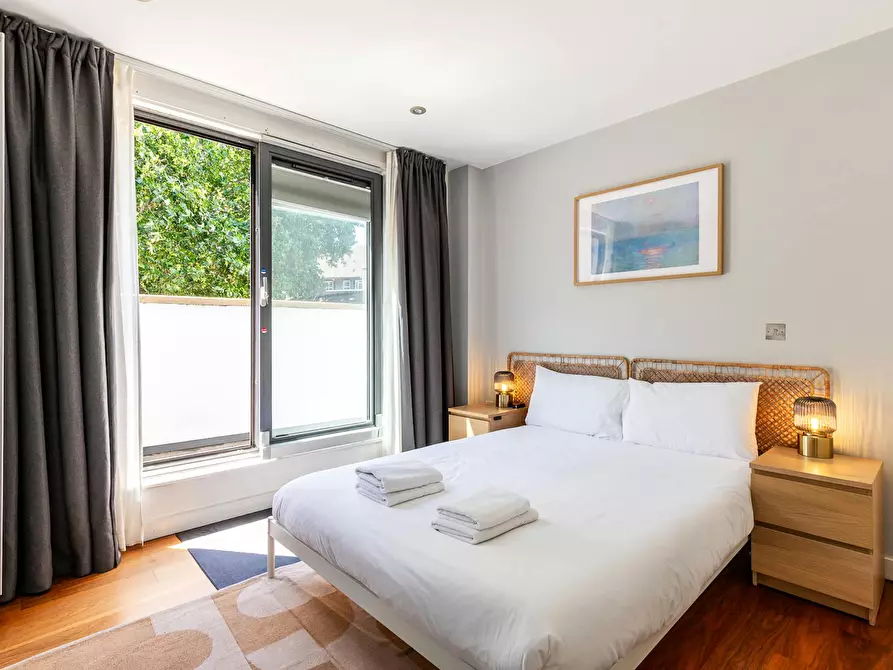 Immagine 5 di Appartamento in affitto  in Cosser Street a Camberwell