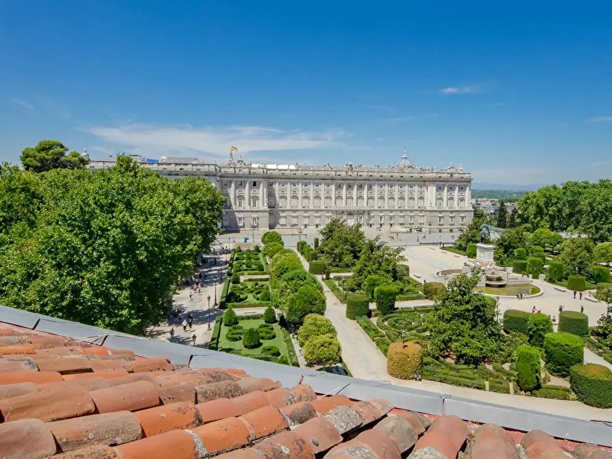 Immagine 7 di Appartamento in affitto  in Plaza de Oriente a Madrid