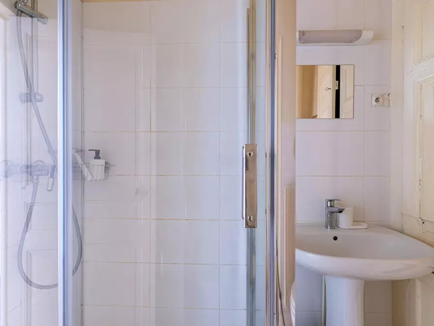 Immagine 8 di Camera in affitto  in Rue du Terrail a Clermont-Ferrand