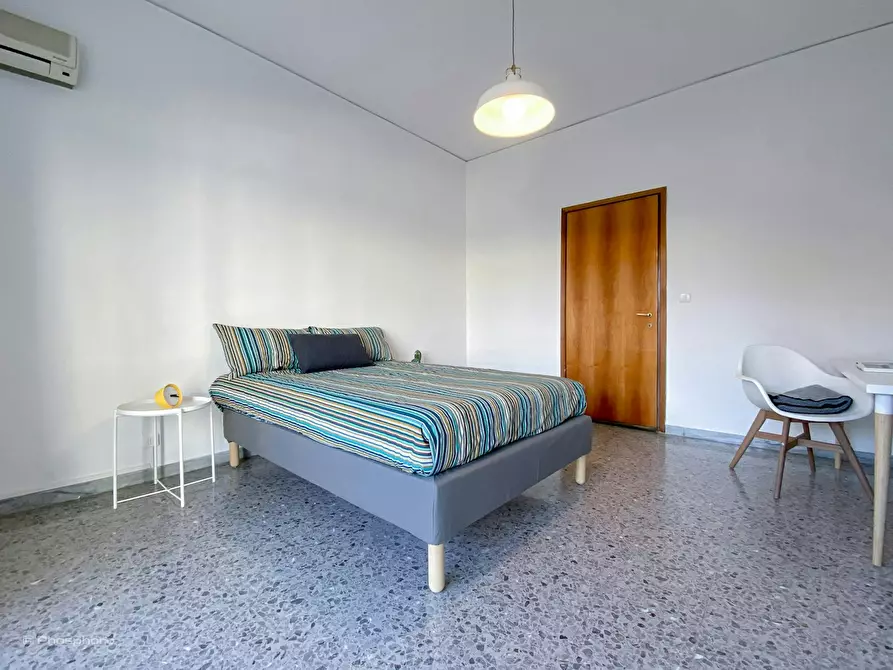 Immagine 7 di Camera in affitto  in Via Gino Trainotti a Verona