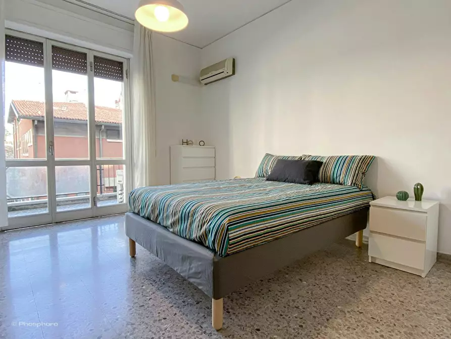 Immagine 4 di Camera in affitto  in Via Gino Trainotti a Verona