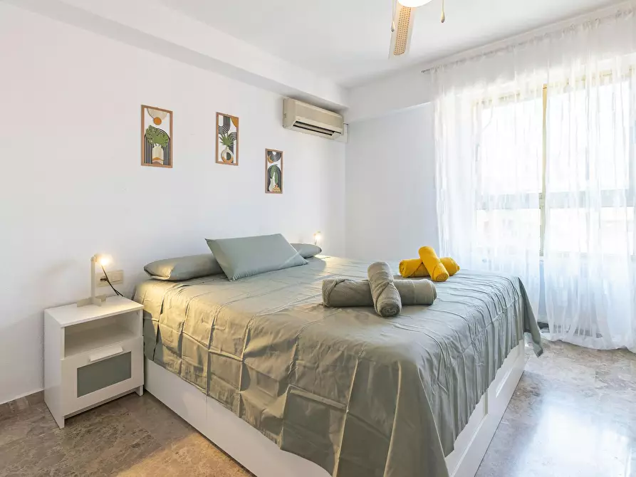 Immagine 2 di Appartamento in affitto  in Avinguda de l'Institut Obrer de València a Valencia