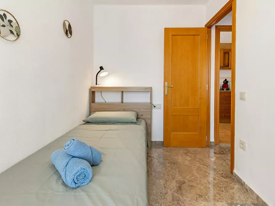 Immagine 5 di Appartamento in affitto  in Avinguda de l'Institut Obrer de València a Valencia