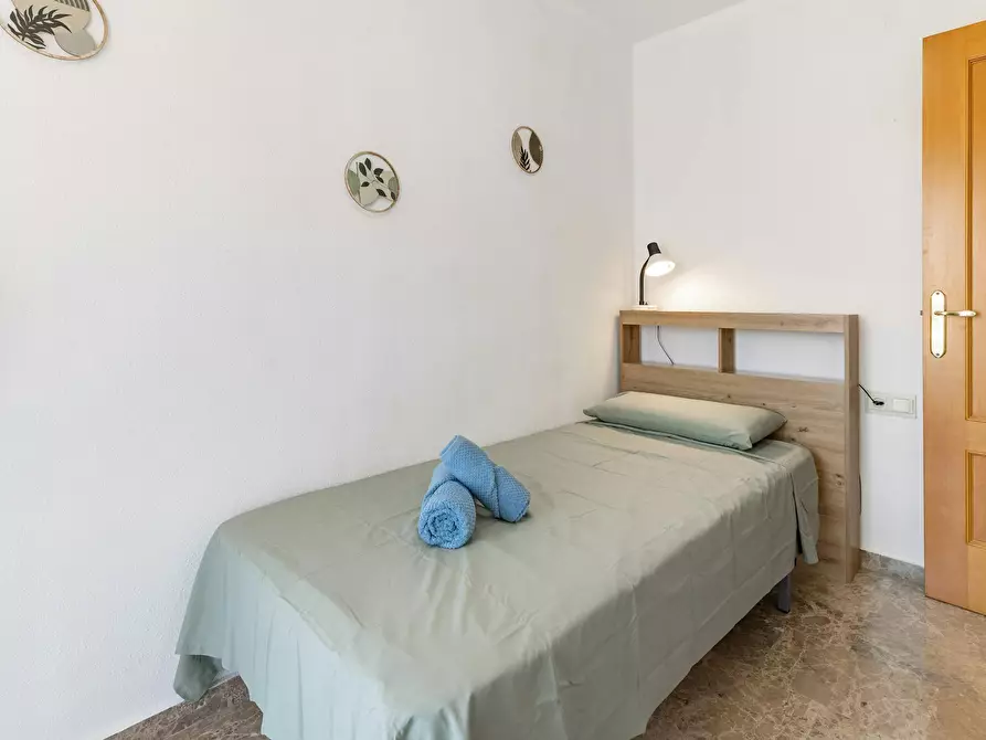 Immagine 4 di Appartamento in affitto  in Avinguda de l'Institut Obrer de València a Valencia