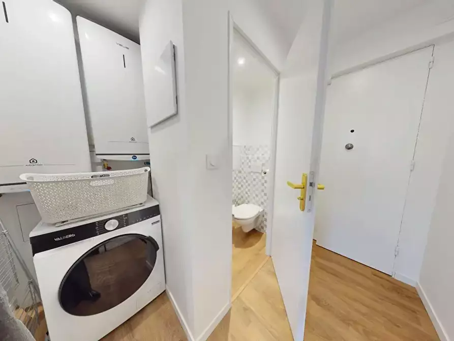 Immagine 9 di Camera in affitto  in Avenue Francis de Pressensé a Vénissieux