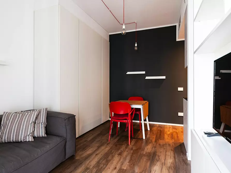 Immagine 2 di Appartamento in affitto  in Viale Brenta a Milano
