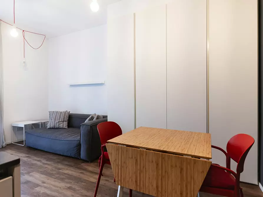 Immagine 10 di Appartamento in affitto  in Viale Brenta a Milano