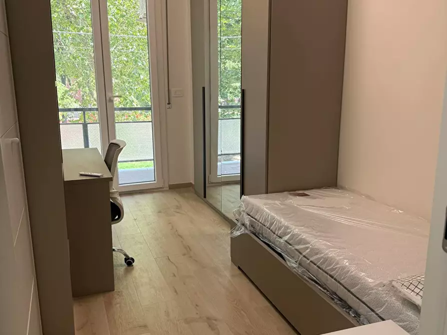 Immagine 4 di Camera in affitto  in Via Tommaso Salvini a Bologna