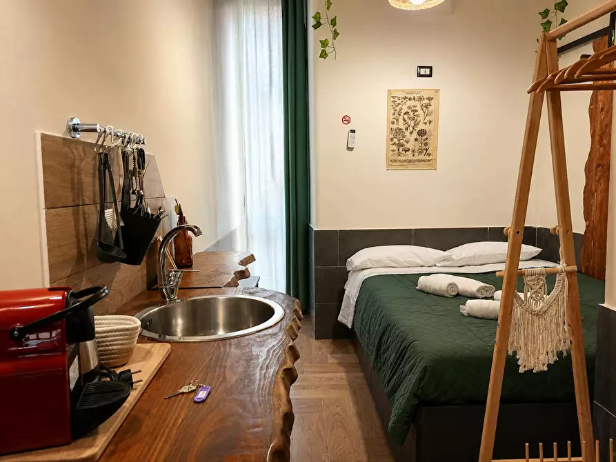 Immagine 1 di Appartamento in affitto  in Piazza Principe Umberto a Napoli