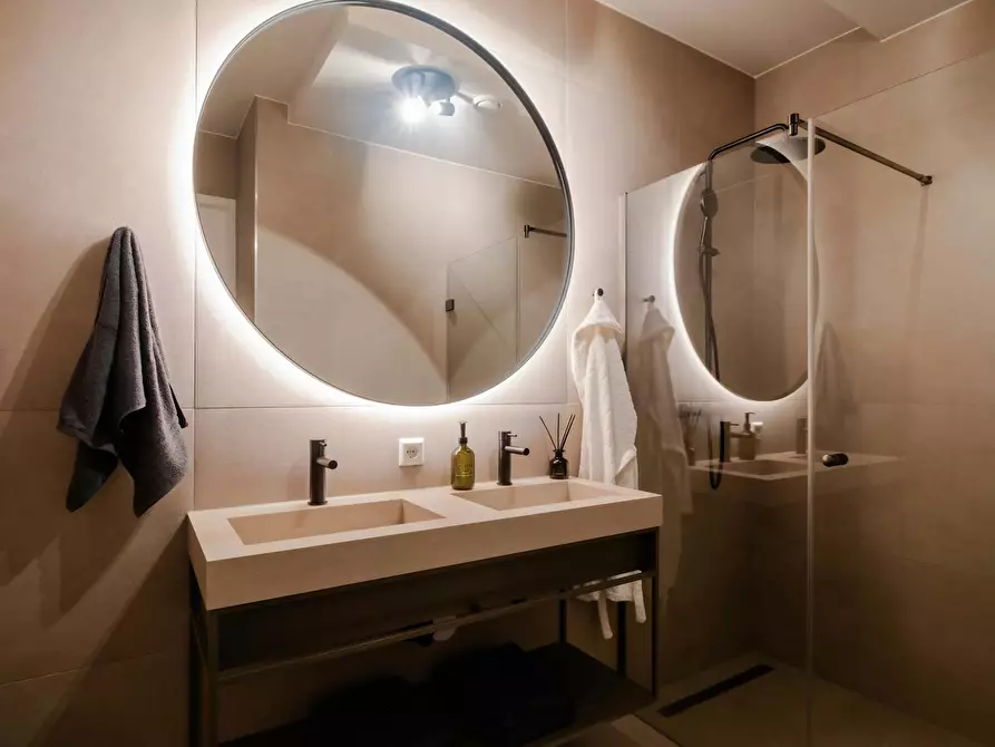 Immagine 8 di Appartamento in affitto  in Mathenesserlaan a Rotterdam