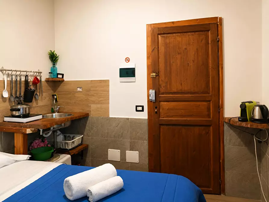 Immagine 9 di Appartamento in affitto  in Piazza Principe Umberto a Napoli