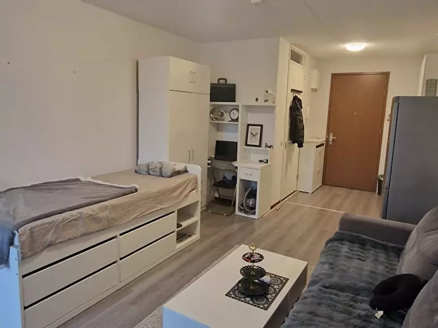 Immagine 2 di Camera condivisa in affitto  in Oranjelaan a 's-Gravenhage