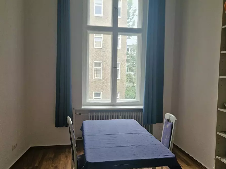 Immagine 8 di Appartamento in affitto  in Brandenburgische Straße a Berlin