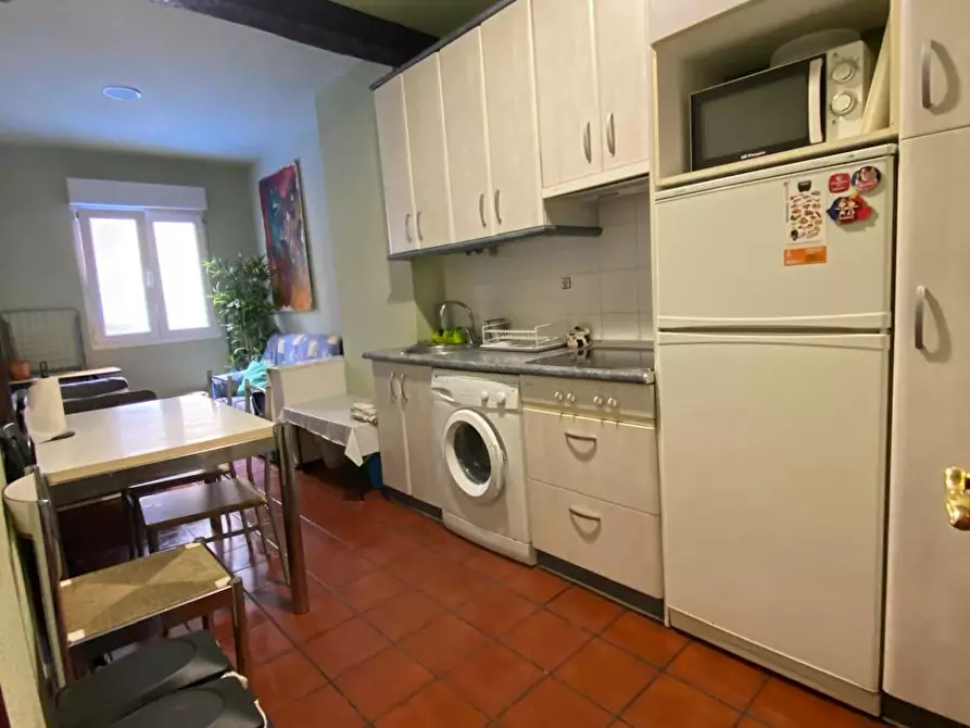 Immagine 4 di Camera in affitto  in Bailén Kalea a La Peña
