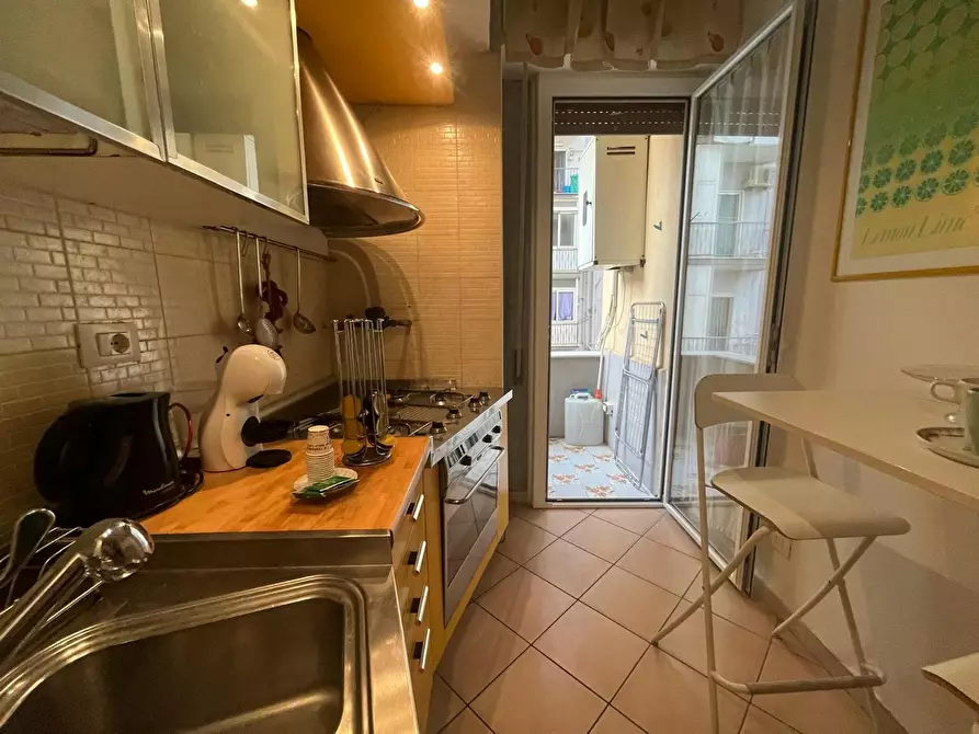 Immagine 2 di Appartamento in affitto  in Via Caio Asinio Pollione a Napoli