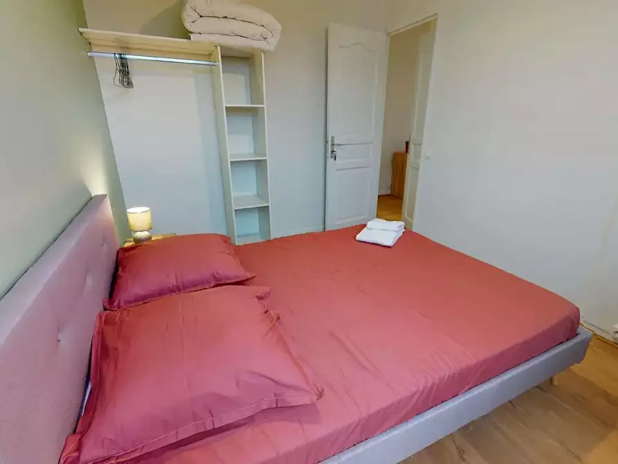 Immagine 2 di Camera in affitto  in Rue du 4 Août 1789 a Villeurbanne