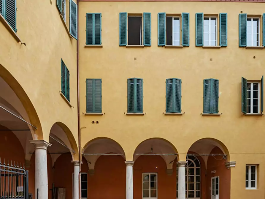 Immagine 3 di Camera condivisa in affitto  in Via Nosadella a Bologna