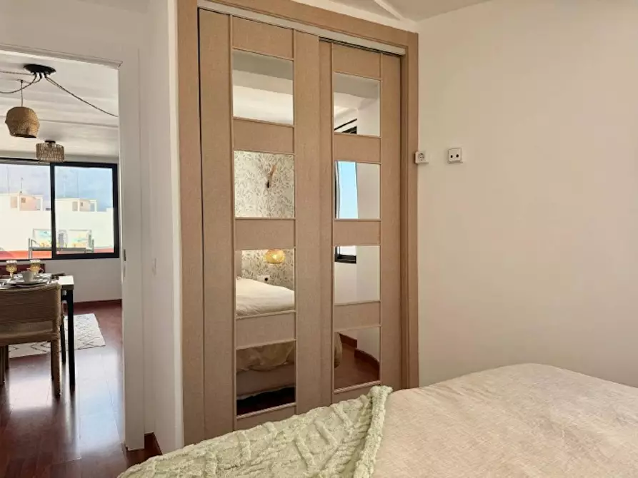Immagine 9 di Appartamento in affitto  in Carrer dels Sapadors a Valencia