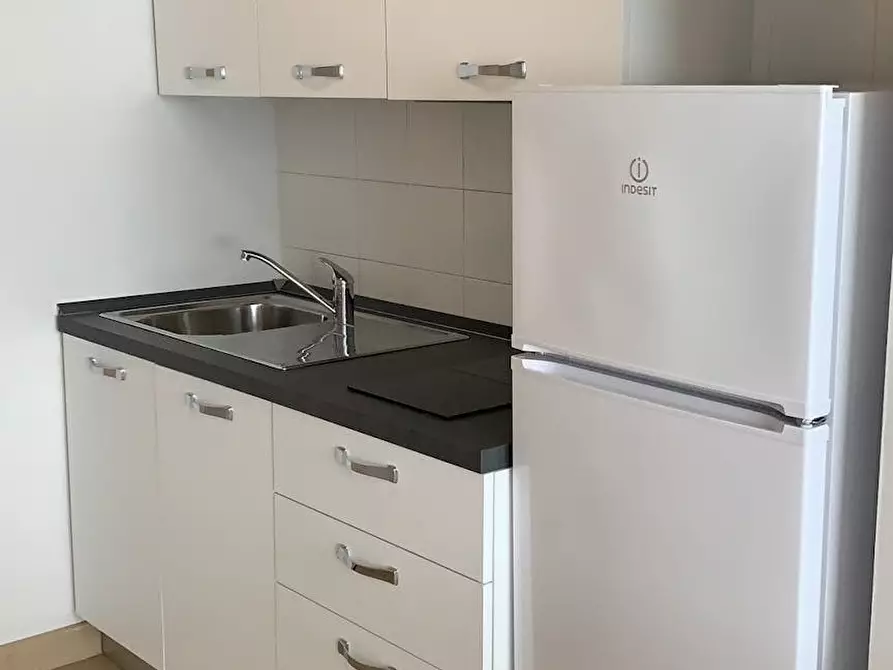 Immagine 8 di Appartamento in affitto  in Via Emilia Levante a Bologna