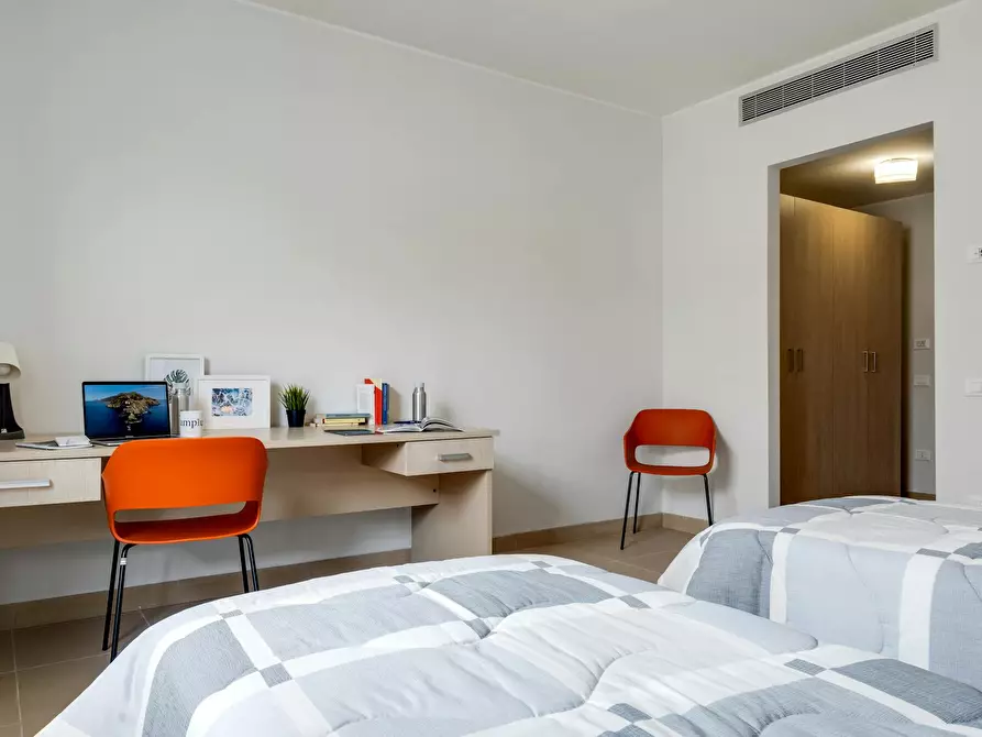 Immagine 4 di Appartamento in affitto  in Via Emilia Levante a Bologna