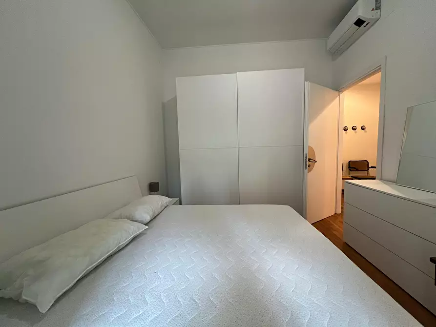 Immagine 6 di Appartamento in affitto  in Via Alberto Caroncini a Milano