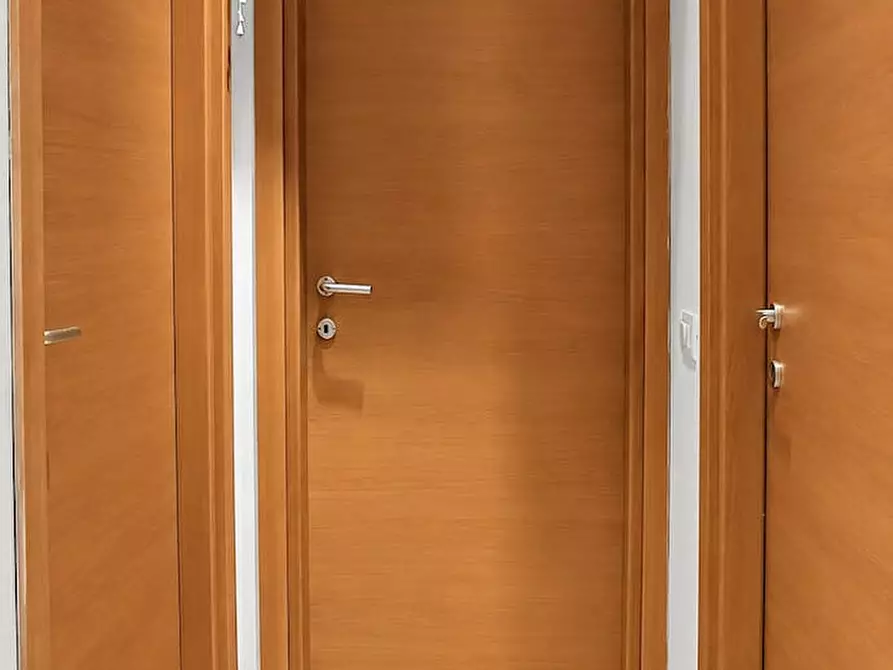 Immagine 9 di Camera in affitto  in Via Pigna a Napoli