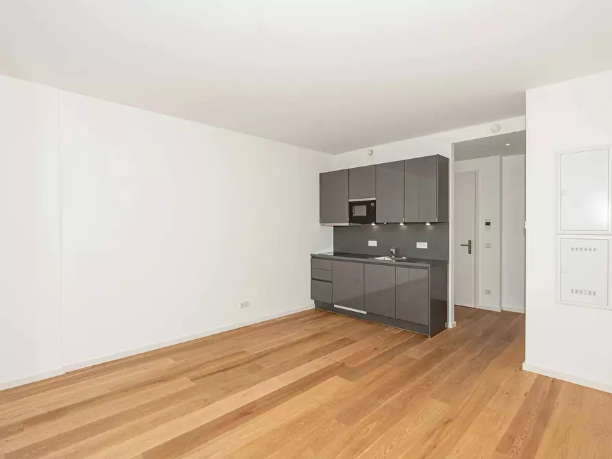 Immagine 2 di Appartamento in affitto  in Europa-Allee a Frankfurt am Main