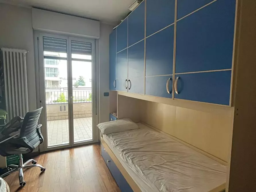 Immagine 4 di Camera condivisa in affitto  in Via Adamello a Milano