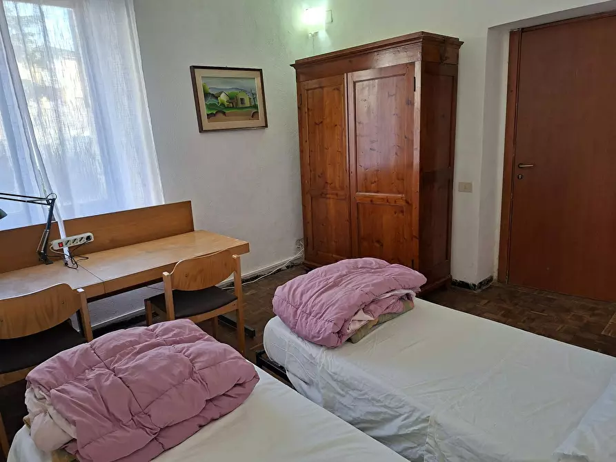Immagine 3 di Camera condivisa in affitto  in Via Giacomo di Mino il Pellicciaio a Siena