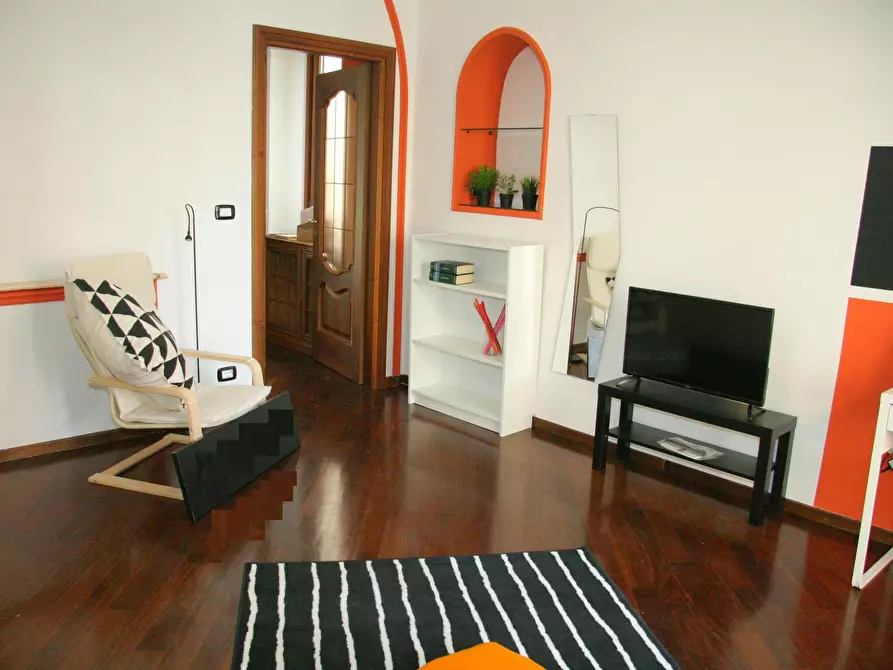 Immagine 8 di Camera in affitto  in Via Beaulard a Torino