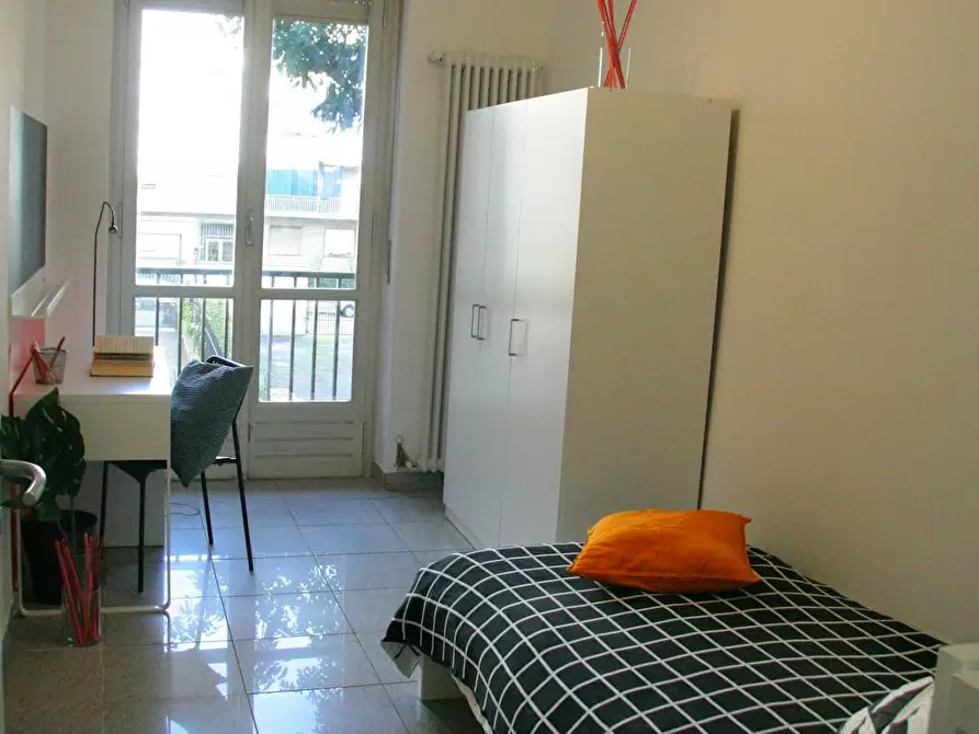 Immagine 4 di Camera in affitto  in Corso Dante a Torino