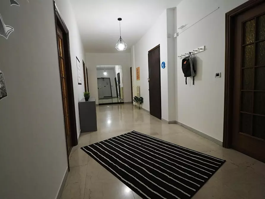 Immagine 10 di Camera in affitto  in Corso Luigi Einaudi a Torino