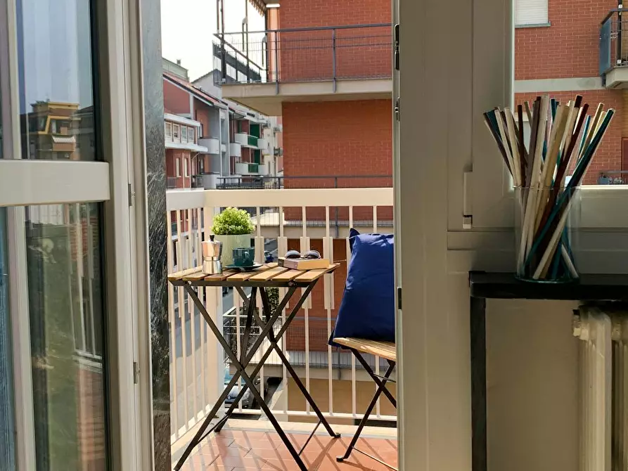 Immagine 8 di Camera in affitto  in Via La Thuile a Torino