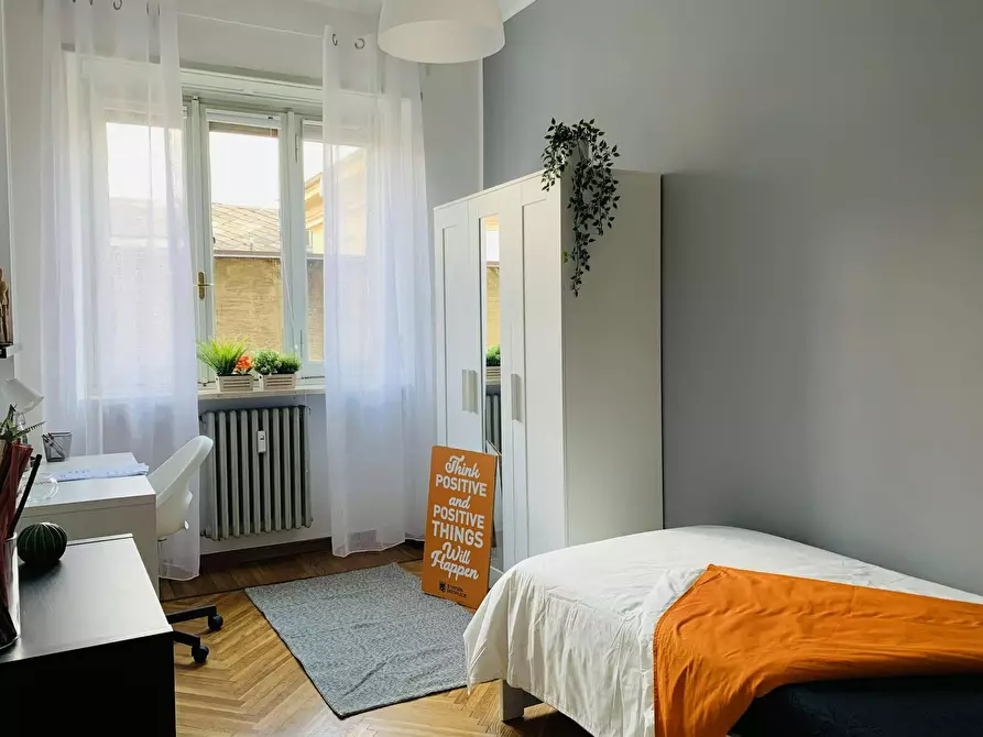Immagine 1 di Camera in affitto  in Via Sant'Agostino a Torino