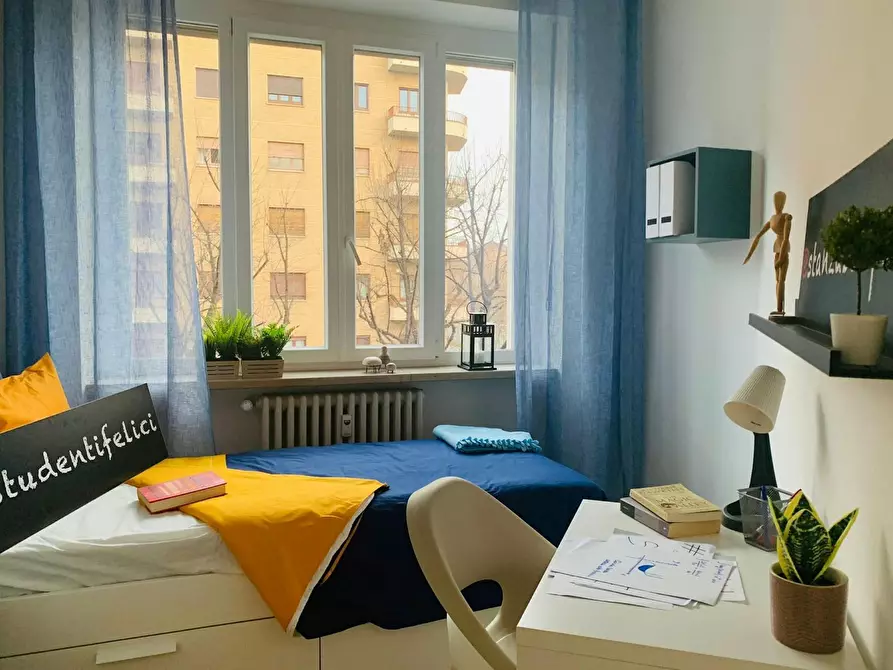 Immagine 4 di Camera in affitto  in Corso Vittorio Emanuele II a Torino