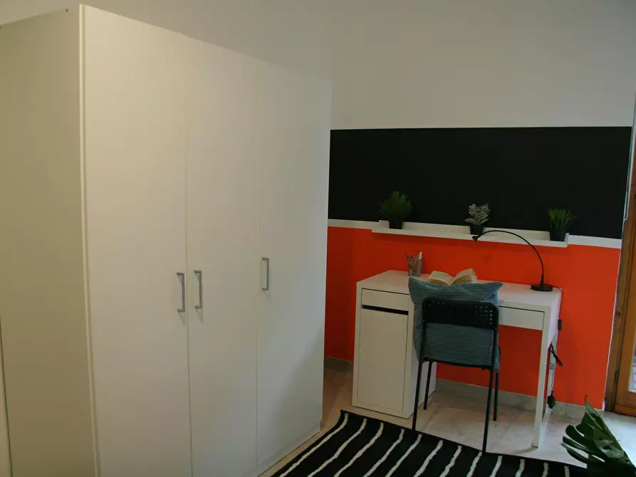 Immagine 10 di Camera in affitto  in Corso Peschiera a Torino
