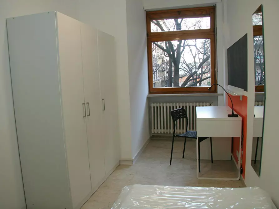 Immagine 3 di Camera in affitto  in Corso Peschiera a Torino