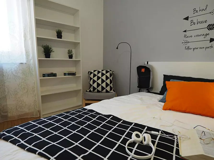 Immagine 4 di Camera in affitto  in Corso Germano Sommeiller a Torino