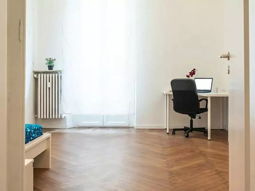 Immagine 1 di Camera in affitto  in Via Luigi Cibrario a Torino