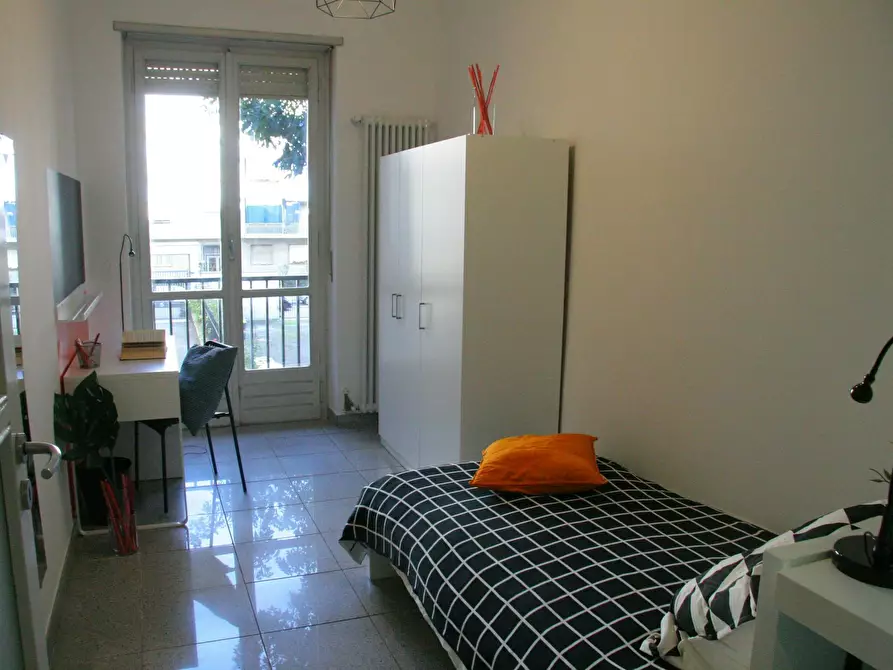 Immagine 6 di Camera in affitto  in Corso Dante a Torino