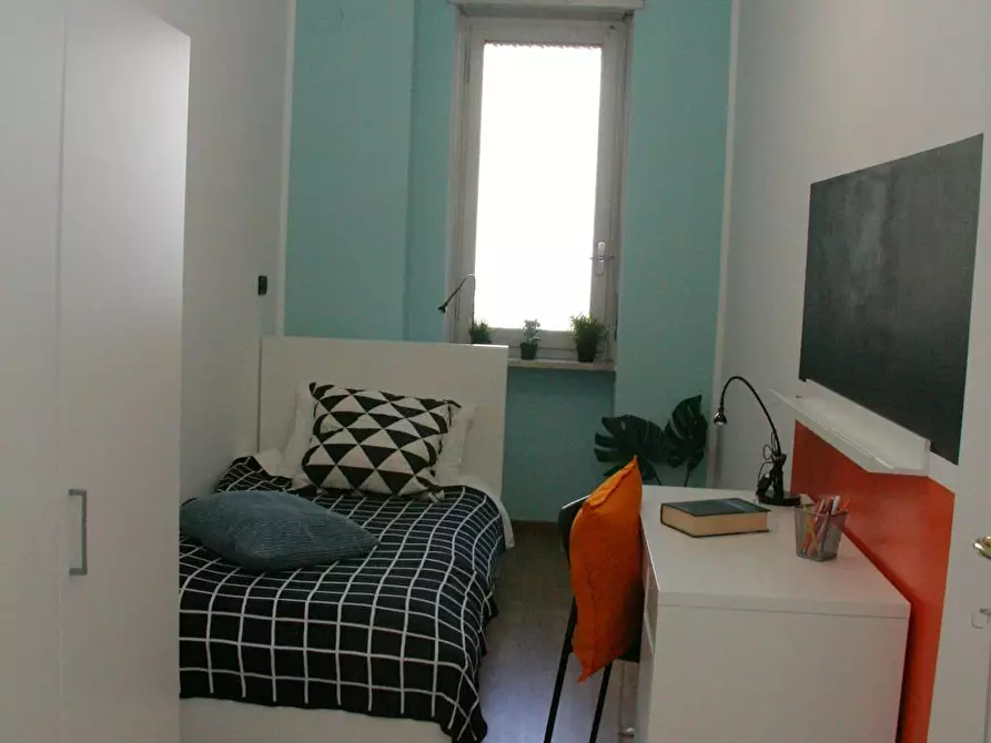 Immagine 1 di Camera in affitto  in Corso Dante a Torino