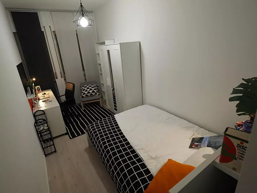 Immagine 1 di Camera in affitto  in Corso Vittorio Emanuele II a Torino
