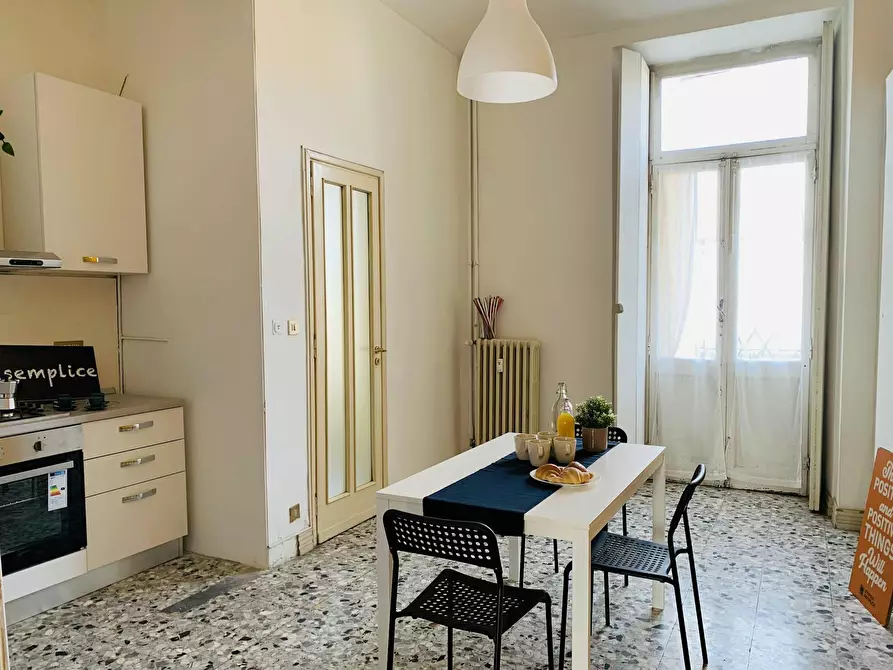 Immagine 9 di Camera in affitto  in Corso Re Umberto a Torino