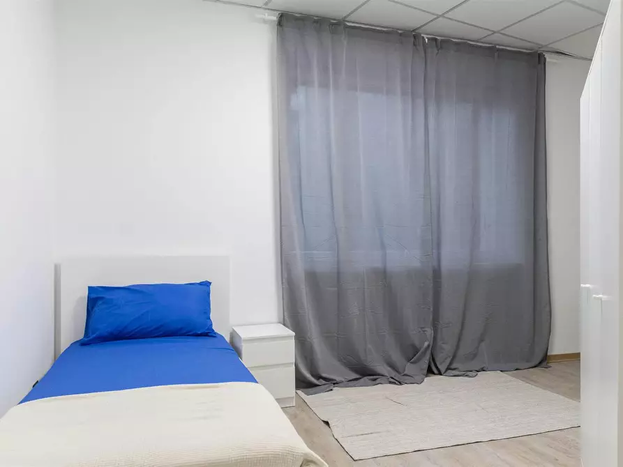 Immagine 2 di Camera in affitto  in Via Frinco a Torino