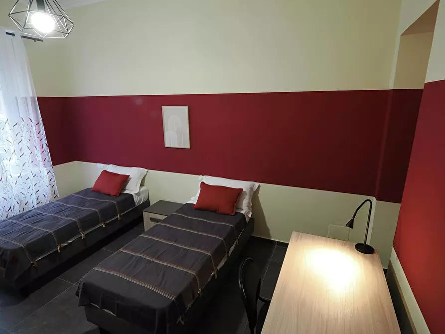 Immagine 6 di Camera in affitto  in Corso Peschiera a Torino