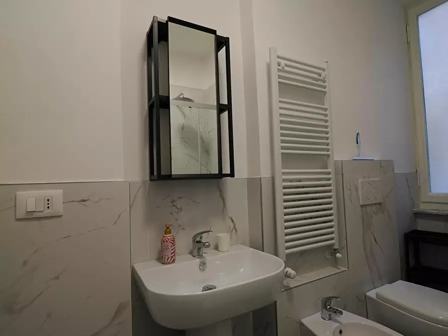 Immagine 8 di Camera in affitto  in Corso Peschiera a Torino