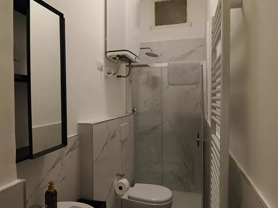 Immagine 8 di Camera in affitto  in Corso Peschiera a Torino