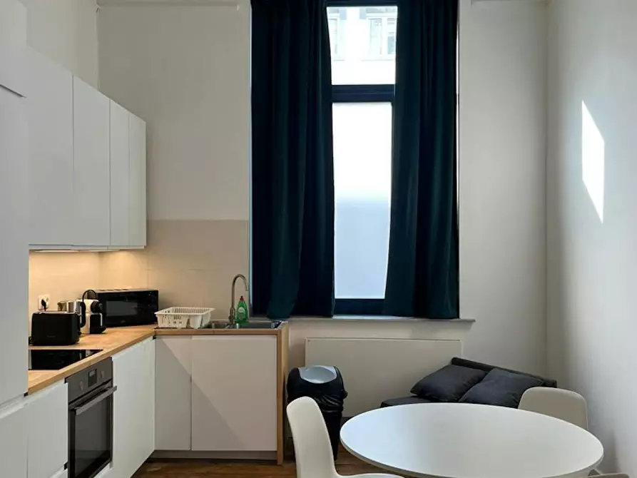 Immagine 5 di Appartamento in affitto  in Rue du Luxembourg a Ixelles