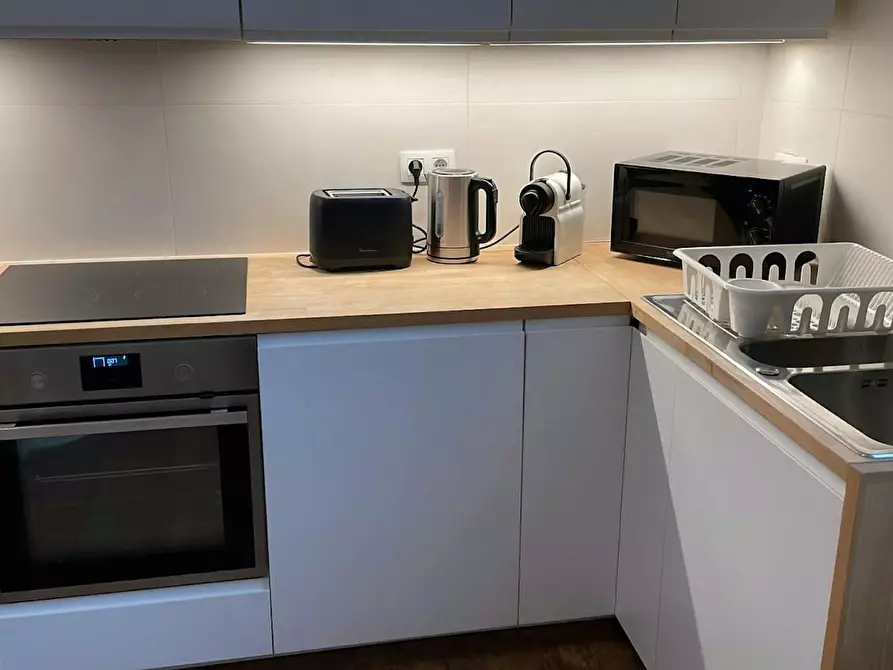 Immagine 4 di Appartamento in affitto  in Rue du Luxembourg a Ixelles