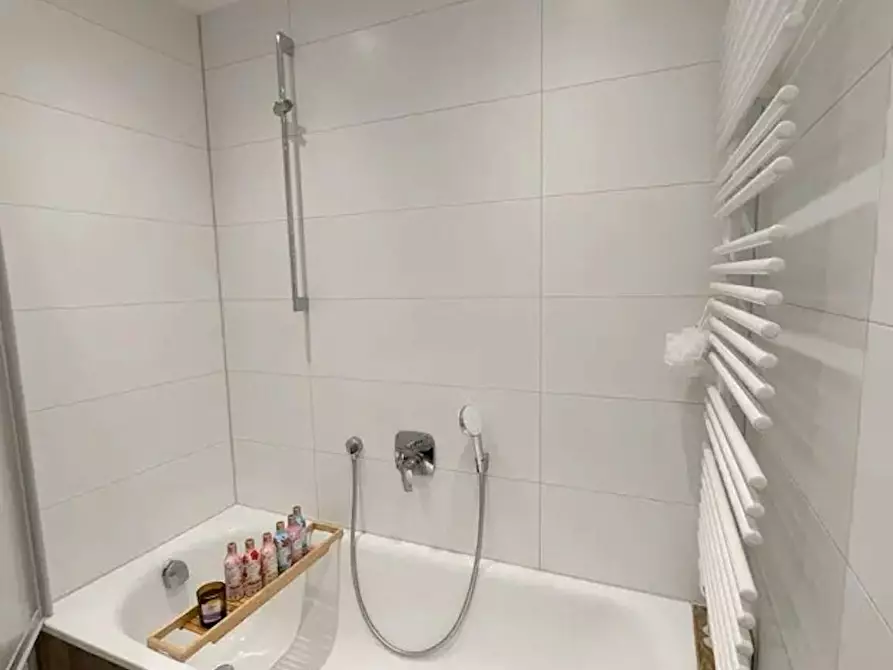 Immagine 10 di Casa indipendente in affitto  in Marienburger Straße a München